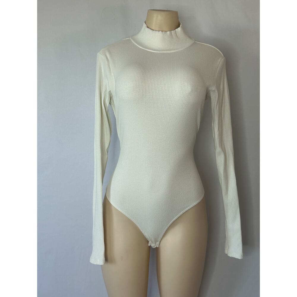 Ribbed Turtleneck Bodysuit Womens Medium Cream Minimalist Long Sleeve